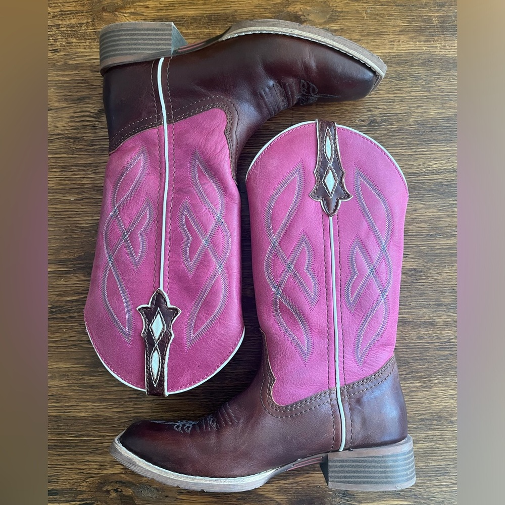 Justin Women’s Gypsy Pink Cowboy Boots size 6.5